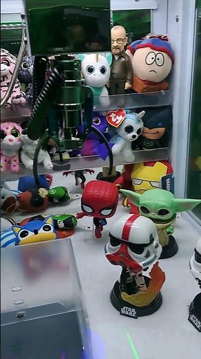 Lucky Day ... Insane Prices With The Candy Crane Machine !