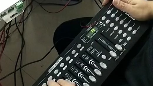 DMX192控台控灯演示教程