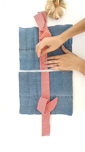 How to make denim reuse book case | Sewing | Tutorial #sewing #DIY #Tutorial #post #handmade #recycle #ideas #gift | SisterQuilt