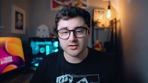 NZXT Lift Gaming Mouse - it's £40, White and 67g