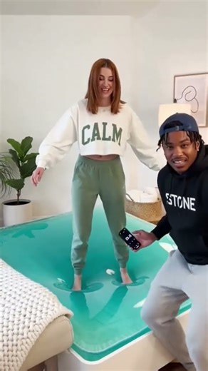 Couple Challenge survive 10 seconds standing on Jellybed? #JellybedChallenge #BalanceTest #FunFails