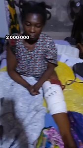 #HH #don momo /Wave 0556989898 OM / Wave 0708989898 objectif 2000000 / maman rosine déjà depuis 5ans le feu à brûler ses mains au point de ne plus pouvoir les utiliser pourtant elle partait avec tout son courage pour acheter de la marchandise et s’en sortir jusqu’au mois dernier où elle a été renversée par une voiture et se retrouve avec 2 fractures à la hanche et à la cuisse ! Maman rosine était sans main et désormais sera sans jambe si on ne fait rien ! Son opération va coûter 2 millions ! Mer