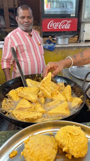 Famous Bread Pakoda Making #shorts