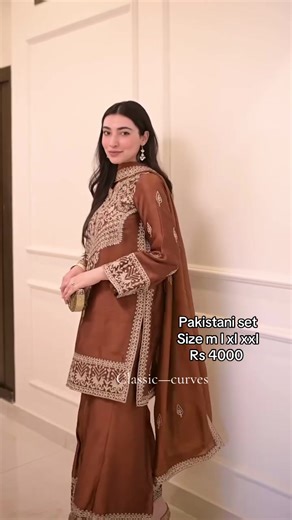 Classic_curves by sandhya (@classic_curves)’s videos with original sound - Glam__andglitter