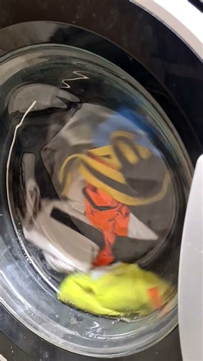 Hotpoint NSWR843C Mixed 40'c Full Cycle