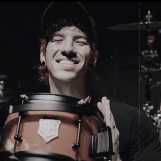 #TWENTYONEPILOTS—these two absolutely beautiful men I love them sm😍 | tags:#joshdun #tylerjoseph #twentyønepiløts #fyp