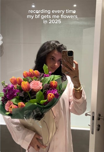 what a lucky girl I am🥹🩷 #flowers #boyfriend #2025 #wrapped | flowers