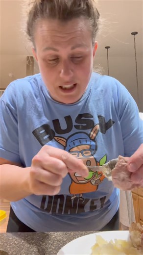 240K views · 5.8K reactions | Season your mayonaise responsibly! Because in the Midwest, supper is usually as easy as “choose a meat, choose a type of potato, choose a frozen vegetable” best not to over think it! #minnesota #dinnertime #midwest #cook | That Midwestern Mom | Facebook