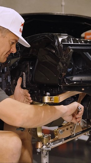 Setting your Toe to initiate Drift. Learn from the master in our steering alignment tutorial. #madmasterclass | Madlab.tv