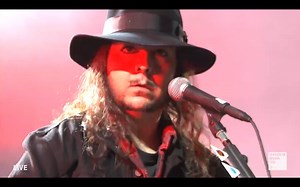 60K views · 1.7K reactions | For you and me! System Of A Down performing 'Prison Song' off their second album Toxicity live at Rock am Ring back in 2017. Minor drug offenders fill your prisons You don′t even flinch All our taxes paying for your wars Against the new non-rich Happy #SystemSunday everyone! #SystemOfADown #SOAD #DaronMalakian #SerjTankian #ShavoOdadjian #JohnDolmayan | Victims Of A Down | Facebook