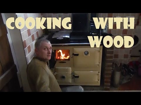 OFF GRID COOKING, Rayburn wood burning cooker.