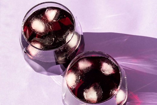 4 Kinds of Sparkling Red Wine to Try