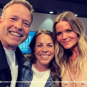 14K views · 76 reactions | loved having Donald Miller on #4things today! use this tip next time you're going through something difficult in your life #wisdom #perspective search '4 things with amy brown' wherever you get your podcasts to listen to one of my favoriteeeee episodes ever!! | Amy Brown | Facebook