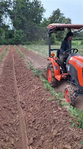 Compact Tractor Disc Ridger & Trenching Process in Agriculture
