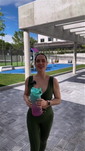  ¿Por qué algunas mujeres parecen detener el tiempo? No es solo genética ni cirugías… muchas siguen un protocolo poco conocido que activa lo mejor de su cuerpo desde adentro. Ahora, ese secreto de bienestar y juventud ya no es exclusivo de famosas. Tú también puedes conocerlo y aplicarlo en tu día a día  Haz clic en “Ver más” y mira el video con todos los detalles. | Ana Lucia Dominguez | Facebook