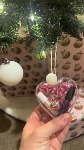 Kmart Australia on Instagram: "We LOVE this #KmartHack @hannahellenstove ♥️ such a cute and clever DIY!  Don’t forget to tag us @kmartaustralia so we can see how what you’re gifting this festive season! #KmartAus #KmartFinds"