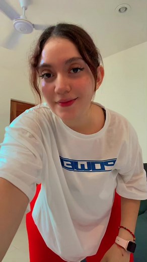 Me acuerdo cuando estaba chiquita mi hermana me decía q soy arrítmica, y si soy 🤣