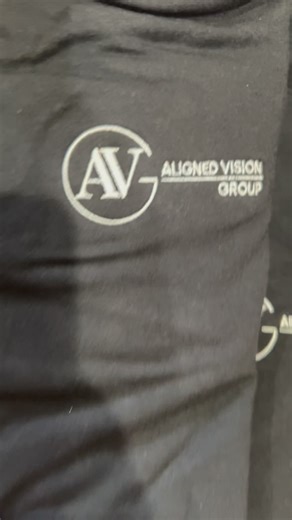 This is what it feels like!! 🔥🔥🔥 HUGE THANK YOU to John and entire @alignedvisiongroup for their constant support!! 💪❤️for coming to us again for their team/staff merch!!! 💪❤️ Always fun working with @coniglio.john hehe thanks for modelling!!! Looking fab!!! 😉🙌🙌👌✨ To learn more about Aligned Vision Group a privately owned and operated business on the leading edge of audio, visual and entertainment technology solutions visit alignedvisiongroup.com This bamboo full zip comfy and modern (a