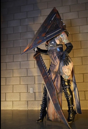 The Thrill of the Chase: Pyramid Head Cosplay
