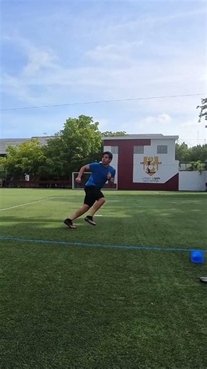 Última sesión de entrenamiento en cancha antes del torneo 🇸🇻 #vamoaeto💪🏻 #flagfootball #practica