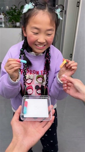 Cool Items! 🥰 Colorful Candies! #Funnyfamilygames #Shorts