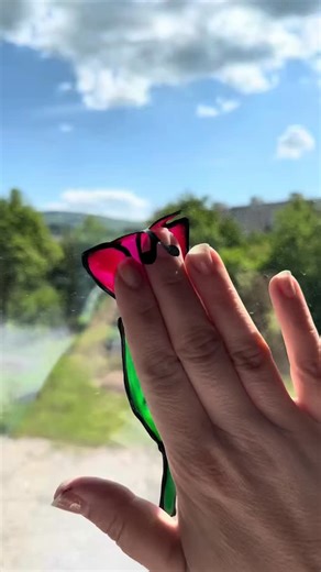 ✨ When the sun shines through KREUL glass paints, even your room smiles! 🌞 Our favorite Window Color products for all creators are now 10% off! 🎨💛 Brighten up your windows with cheerful shades that are just waiting for you! 🌈 #artmie | ARTMIE