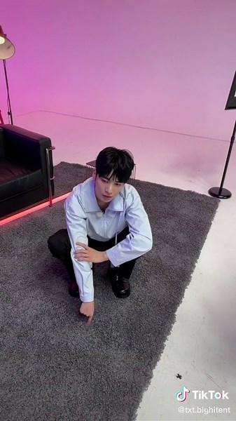 Take 3 #Lonely_Boy #GBGB