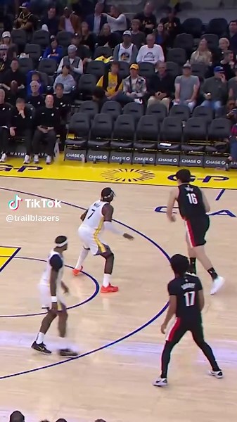 Yang Hansen's First Preseason Bucket for the Trail Blazers