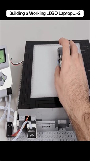 Building a Working LEGO Laptop...-2 | lego