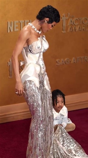 Red Carpets Are Better Together ✨ Teyana, Eiza & Rue Rose Serve Squad Glam