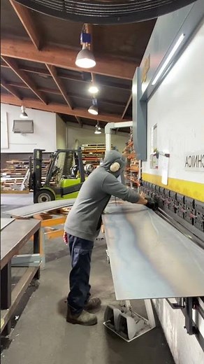 Press Brake Operator