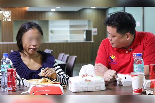 DSWD chief urged to rethink ‘honorary social worker’ title for Rose, woman from Makati sewer