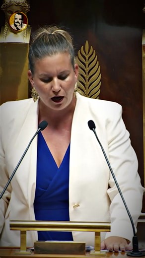 Le général De Gaulle aurait honte de la lâcheté de ce gouvernement ! – Mathilde Panot étrille Bayrou #Israël #Iran #DeGaulle #mathildepanot #panot #discours #assemblée #edit #glupatate Assemblée nationale – le 25 juin 2025 | Glupatate