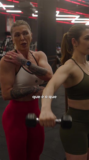 Pare de errar a elevação lateral! @Darc Sport Code: ANGELA10 #angelaborges #darcsport #ombros #sholderworkout #musculação