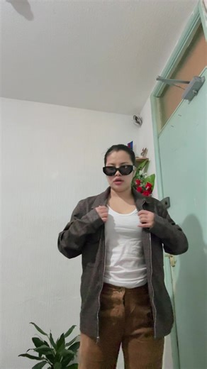 When you realize your husband’s clothes fit you better than they fit him. 😎 🔥 #husbandwife @Meena Rana Magar