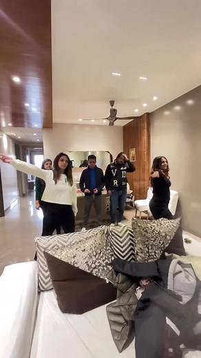 22K views · 724 reactions | Love You Papa Dance Rehearsals.. #sunnychoreographer #weddingday #sdeventmanagement #dancereels #reelsindia #SunnyDancestudio #eventdesign #makeover #fb #reels #decoration #fatherlove #father #fatherdaughter #happybirthday #birthdaydance #dancechallenge | Sunny Choreographer | Facebook