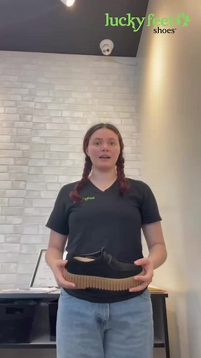 Here’s our review of the Clarks Torhill Bee Shoe! Shout out to Denise at our Seal Beach LFS location for spreading the knowledge! 🍀 11 SoCal Stores 📍 Visit today for a free foot analysis https://luckyfeetshoes.com/products/torhill-bee-black?_pos=1&_psq=clarks tor&_ss=e&_v=1.0 #luckyfeetshoes #walkwithcomfort #foothealth #footwear #footpain #clarks #clarksshoes #clarkstorhill #archsupport #orthotic