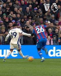 Stop what you're doing and watch these great goals from Matchweek 20 🍿 Presented by Guinness | Premier League