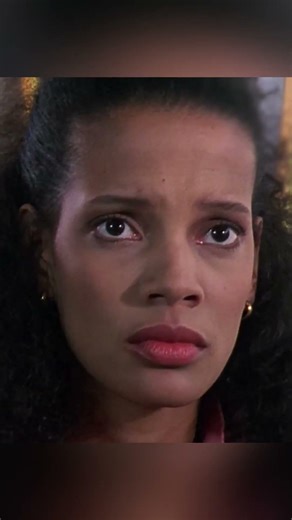 Coming to America|An African prince travels to the US to find a real, honest love.