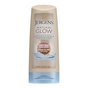 Jergens Natural Glow In Shower Lotion, Self Tanner for Medium to Deep Skin Tone, Sunless Tanning Wet Skin Lotion for Gradual, Flawless Color, 7.5 Ounce (Packaging May Vary)