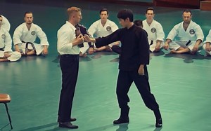 痛打美国人！《叶问4：完结篇》曝终极预告