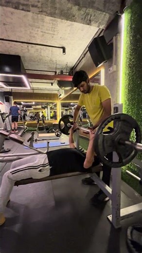 70 kg flat chest bench press❤️❤️❤️❤️