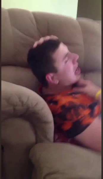 Sneeze Attack Boy: TikTok Compilation