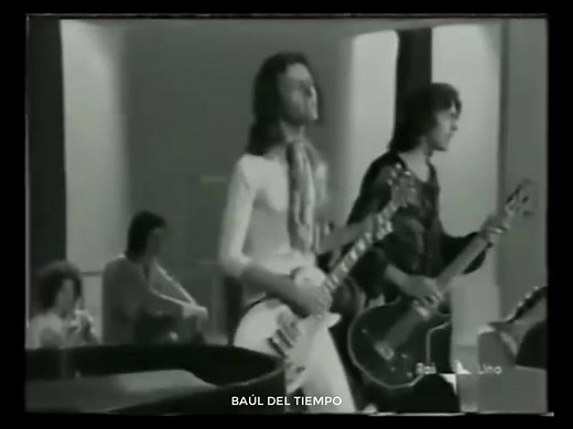 1.3M views · 20K reactions | I POOH - Una canción que no necesita presentación, nostálgicos recuerdos....."debes comprenderme".......1971... | Baúl del Tiempo | Facebook