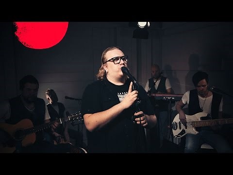 Arttu Wiskari: Sirpa (livenä Nova Stagella - 4K)