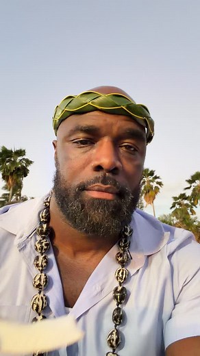 I promise it was. #hawaii #honolulu #mensmentalhealth #humanshealth #ilovemylife | Don Singleton