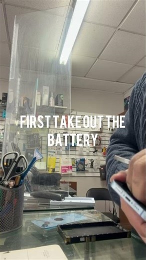 iPhone 14 battery replacement ￼