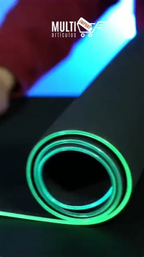 🎮✨ MOUSE PAD RGB S4000 ✨🎮 ¡Lleva tu setup al siguiente nivel! 😎 El MOUSE PAD RGB S4000 ilumina tu espacio con luces RGB vibrantes mientras ofrece una superficie suave y precisa para tu mouse 🎧🖱️ 🔥 MYR $11,25 🔥 PVP $15,00 ---------------------------------------------------------- 🚚 Envíos a todo el Ecuador 🇪🇨 📲 Pide ya por WhatsApp 👉 0978758120 Síguenos en Telegram: https://t.me/multiarticulos 📍#Quito - #Ambato - #Riobamba - #Guayaquil 𝗔𝗽𝗹𝗶𝗰𝗮 𝗿𝗲𝘀𝘁𝗿𝗶𝗰𝗰𝗶𝗼𝗻𝗲𝘀: Colores