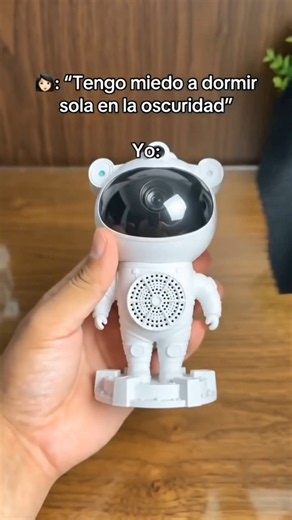 Instala tu proyector astronauta en segundos 🛸💫