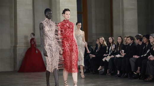 Is fashion entering its conformity era? (Conformity gate core explained)